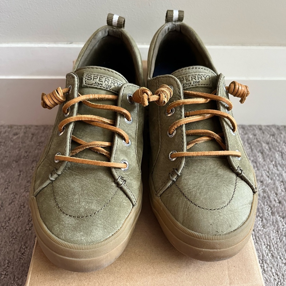 Sperry’s Women's Crest Vibe Sneaker Loden Green 8M